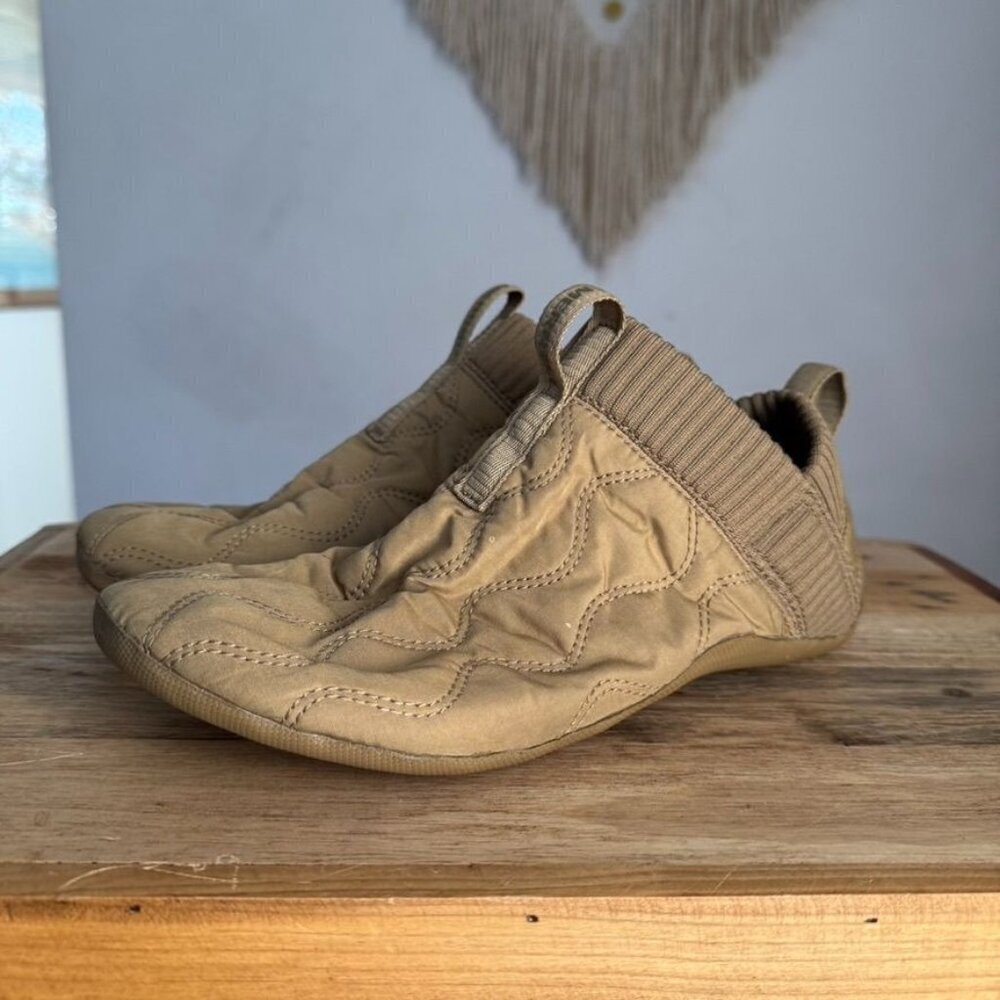 Merrell Coyotes‎ Tan Quilted Nylon Lightweight Zero Drop Slip On Shoe Size 9